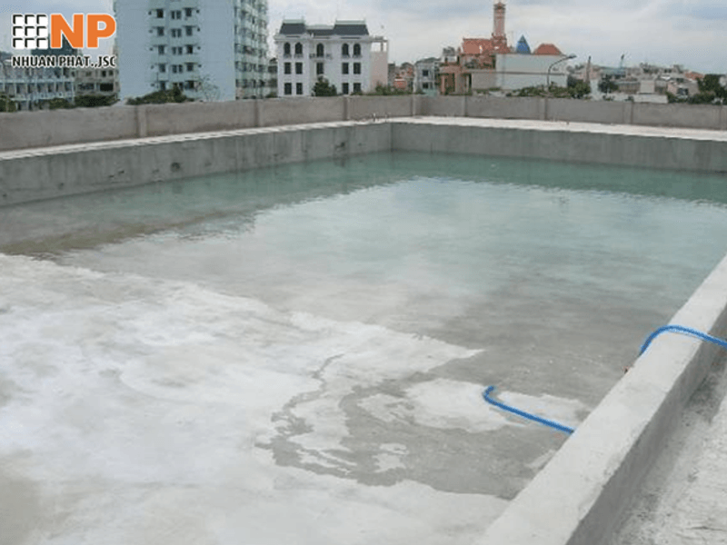 Bể nước ăn bị thấm dột - Nguyên nhân và cách khắc phục